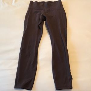 Purple lululemon cropped tights